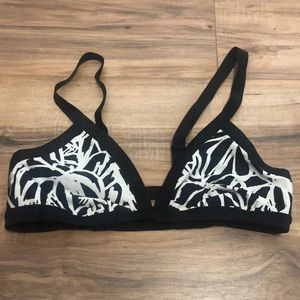 Lululemon swim top
